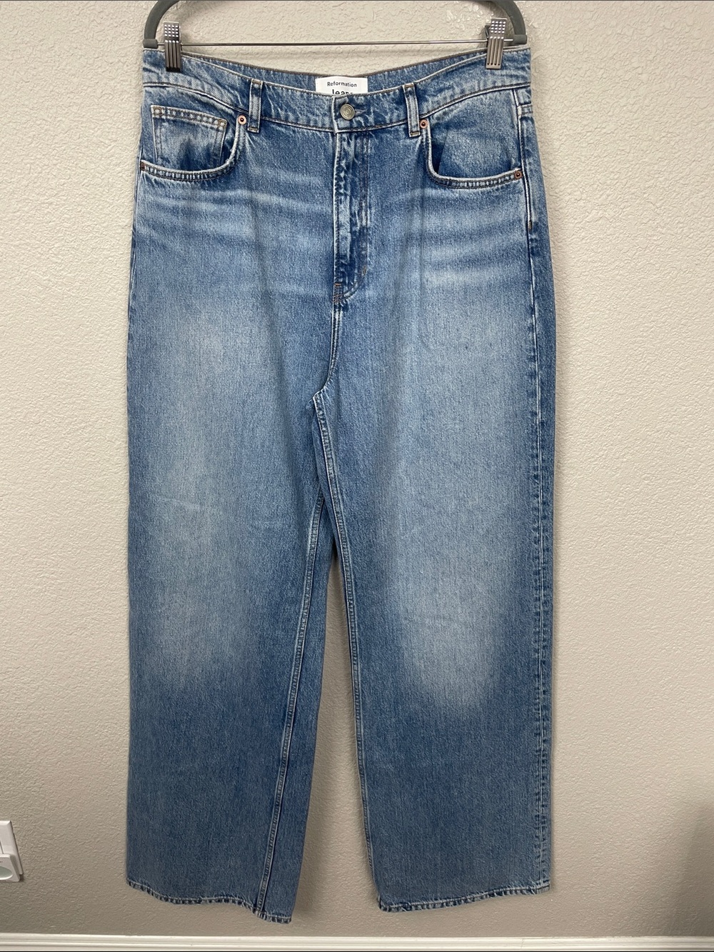 NWT Reformation Jeans Cary Cuffed High Rise Wide Leg Rigid Denver Wash Sz 31 - Picture 3 of 15